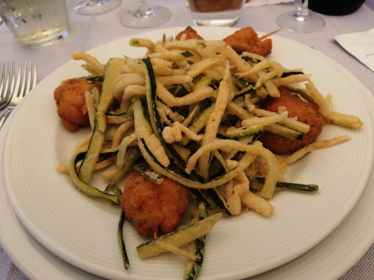 Bellerive Ristorante Albergo Manerba del Garda Bagian luar foto