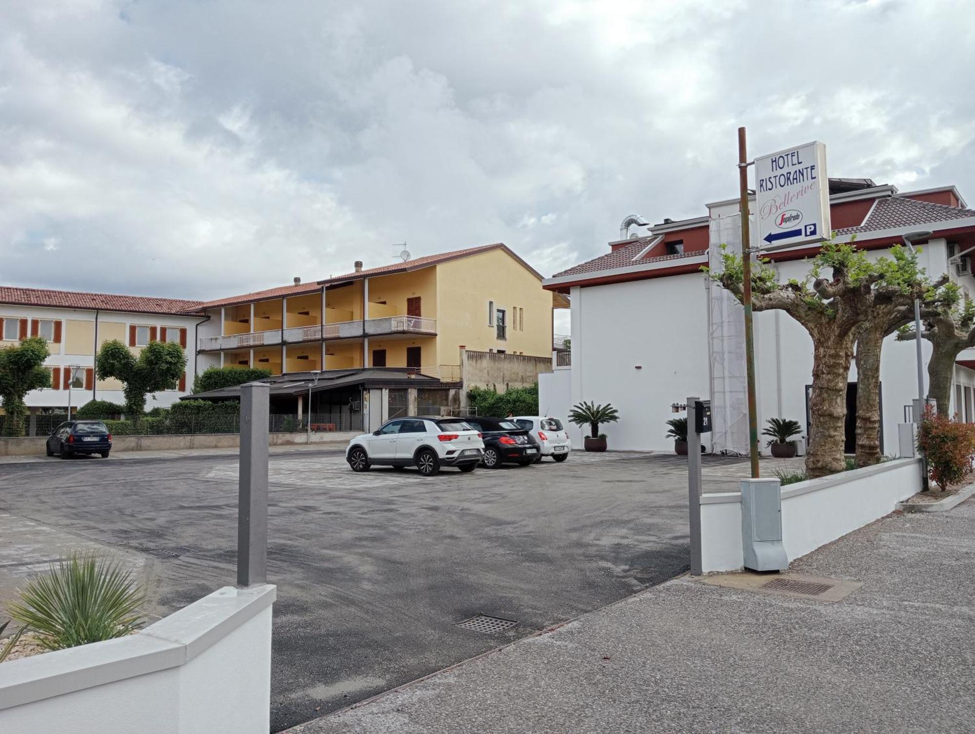 Bellerive Ristorante Albergo Manerba del Garda Bagian luar foto