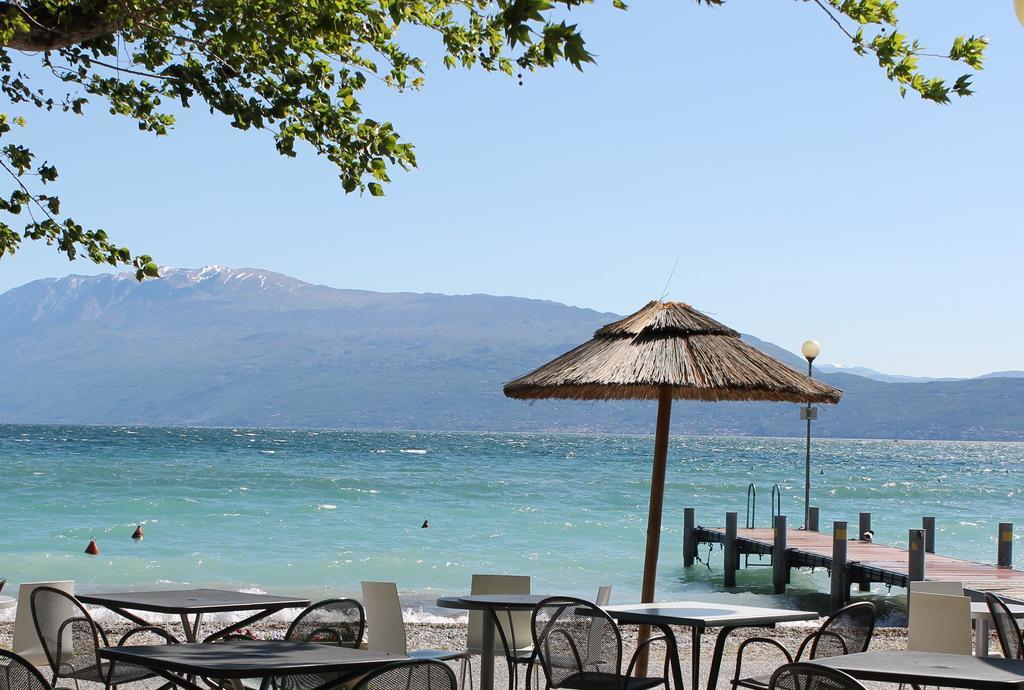 Bellerive Ristorante Albergo Manerba del Garda Bagian luar foto