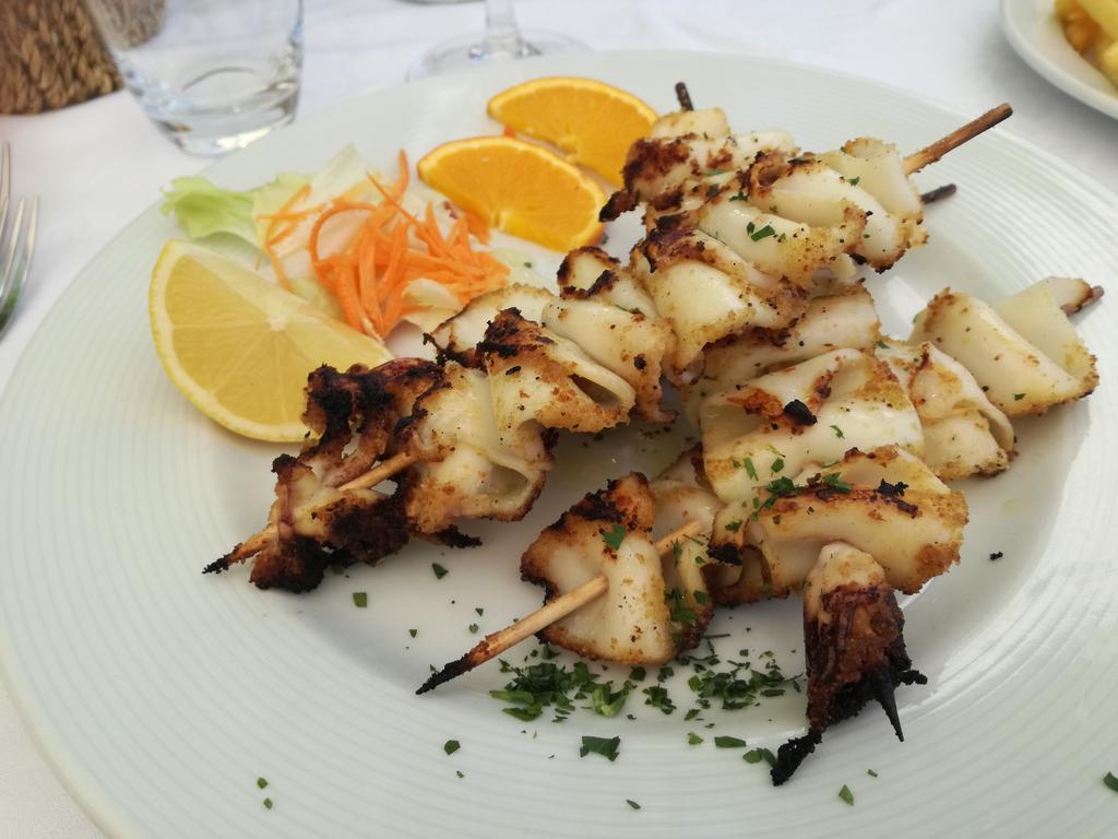 Bellerive Ristorante Albergo Manerba del Garda Bagian luar foto