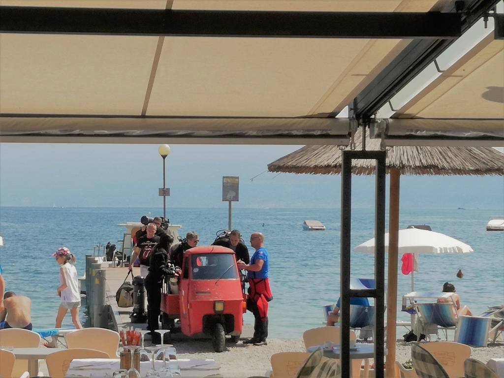 Bellerive Ristorante Albergo Manerba del Garda Bagian luar foto