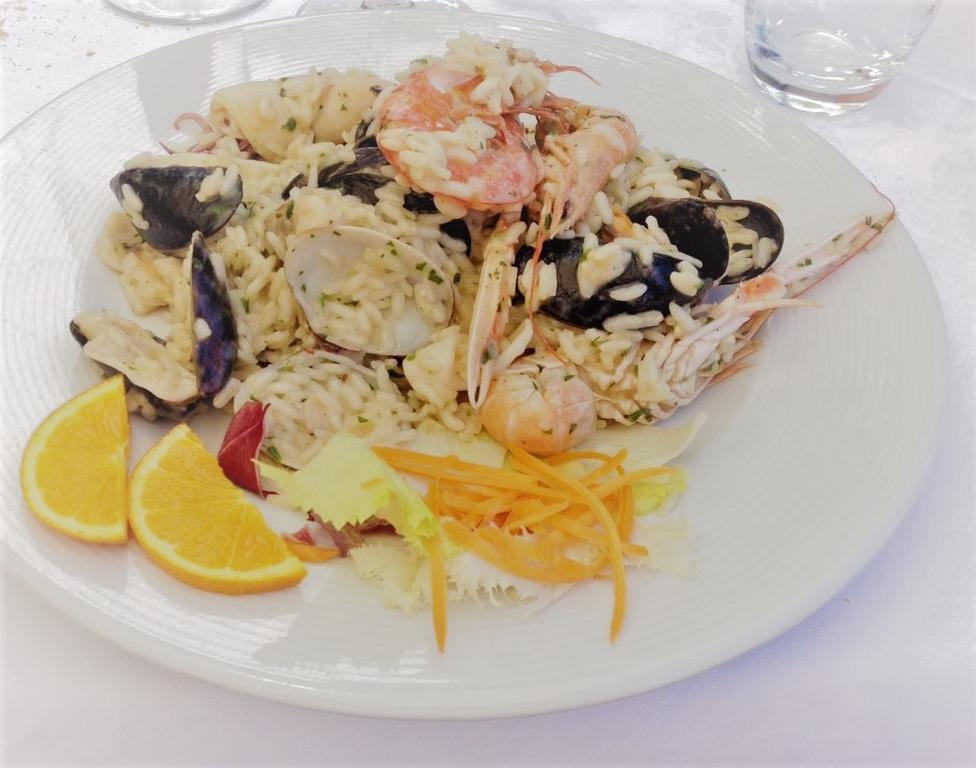 Bellerive Ristorante Albergo Manerba del Garda Bagian luar foto