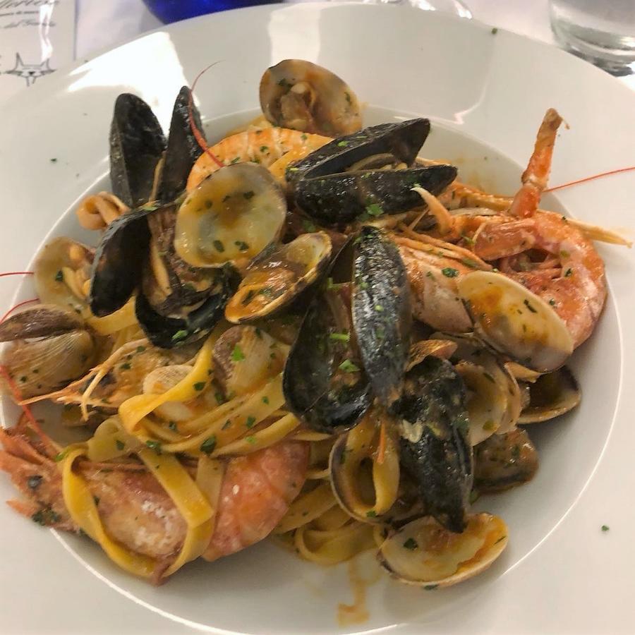 Bellerive Ristorante Albergo Manerba del Garda Bagian luar foto