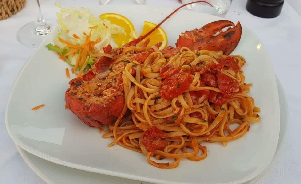 Bellerive Ristorante Albergo Manerba del Garda Bagian luar foto